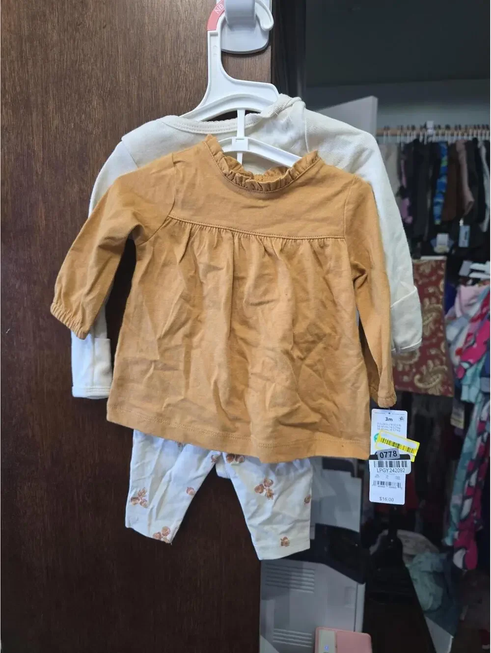 3m brand new three piece outfit set from carter's item 778